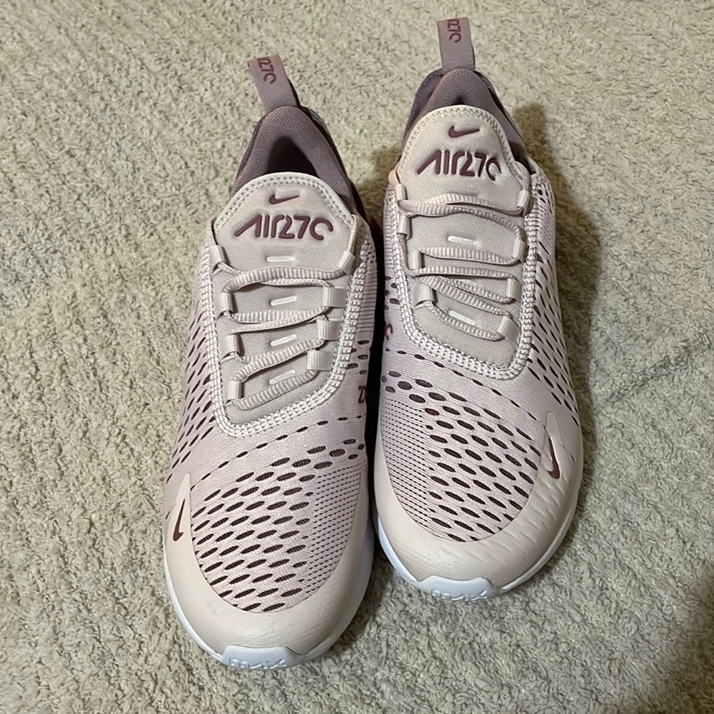 Nike AirMax 270